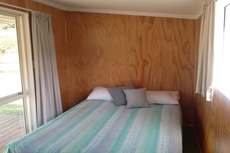 Photo of property in 11 Stack Road, Port Waikato, Tuakau, 2695