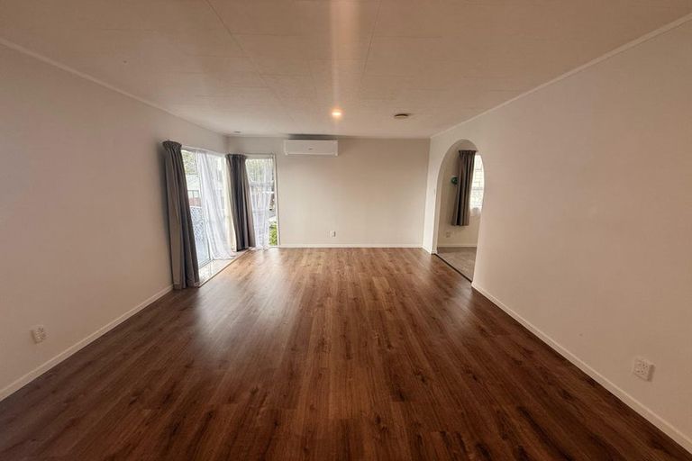 Photo of property in 58 Everglade Drive, Goodwood Heights, Auckland, 2105