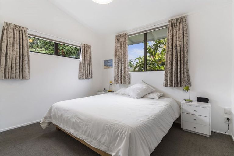 Photo of property in 218 Patuwai Drive, Whangamata, 3620