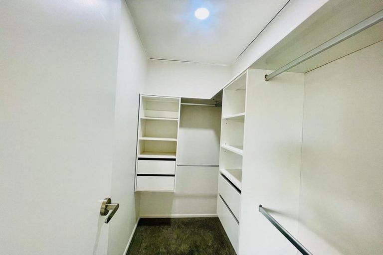 Photo of property in 1 Sharland Avenue, Manurewa, Auckland, 2102