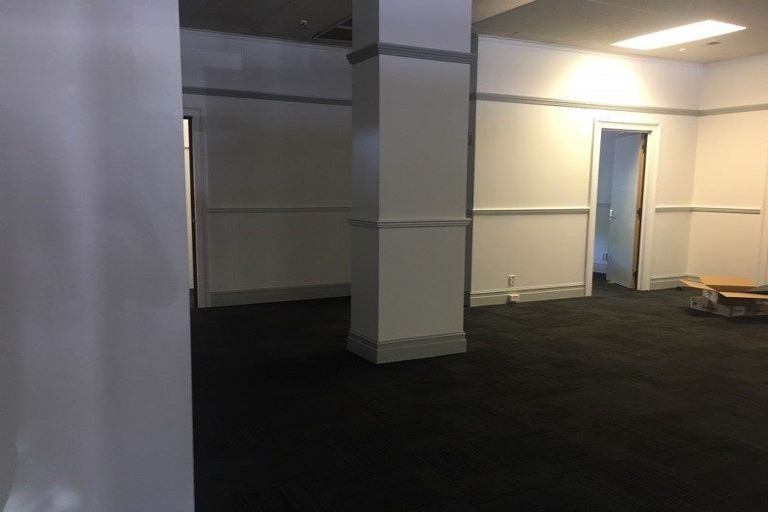 Photo of property in 392 George Street, Stokes Valley, Lower Hutt, 5019