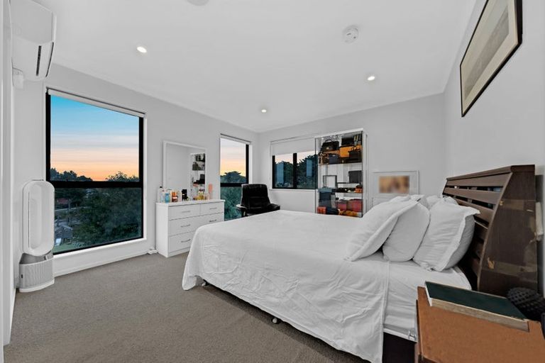 Photo of property in 4 Matairangi Avenue, Totara Heights, Auckland, 2105