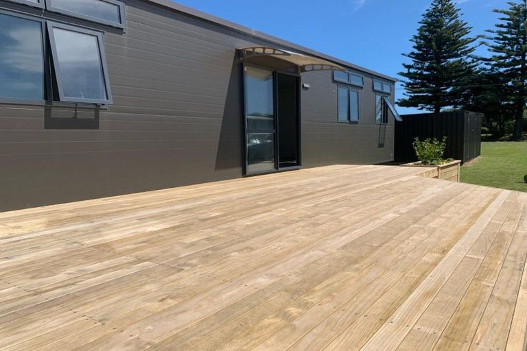 Photo of property in 43 Seafront Road, Castlecliff, Whanganui, 4501