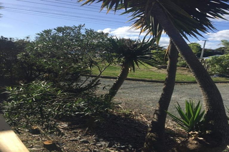 Photo of property in 351 Main Road, Huapai, Kumeu, 0810