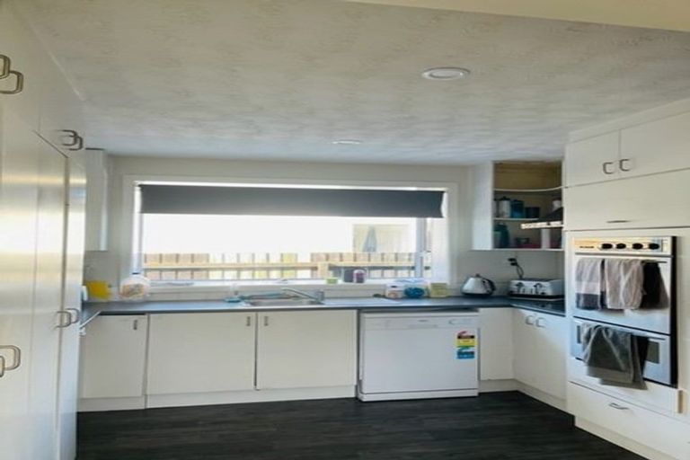 Photo of property in 41 Woolley Street, Avondale, Christchurch, 8061