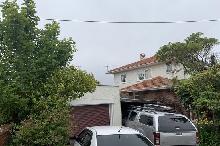 Photo of property in 2 Springhill Road, Mornington, Dunedin, 9011