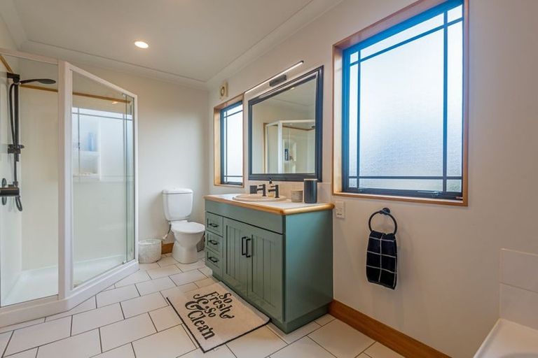 Photo of property in 23 Balmoral Drive, Terrace End, Palmerston North, 4410