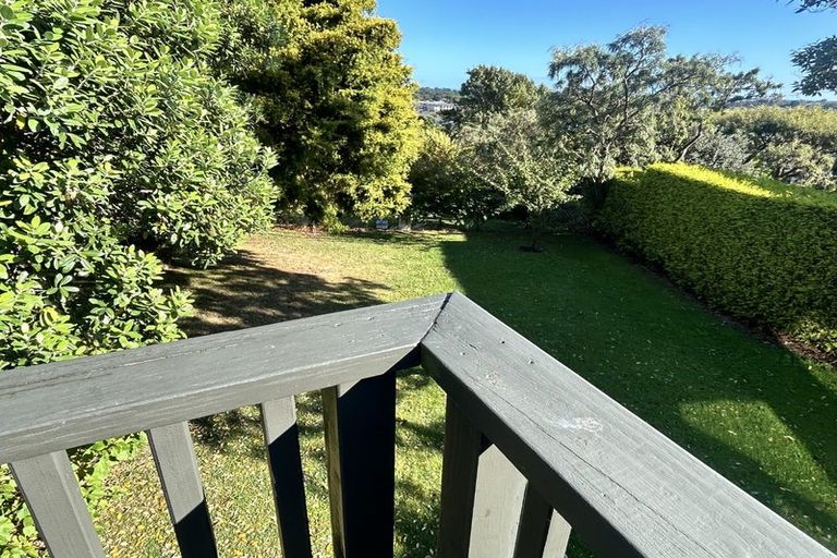 Photo of property in 104 Winara Avenue, Waikanae, 5036