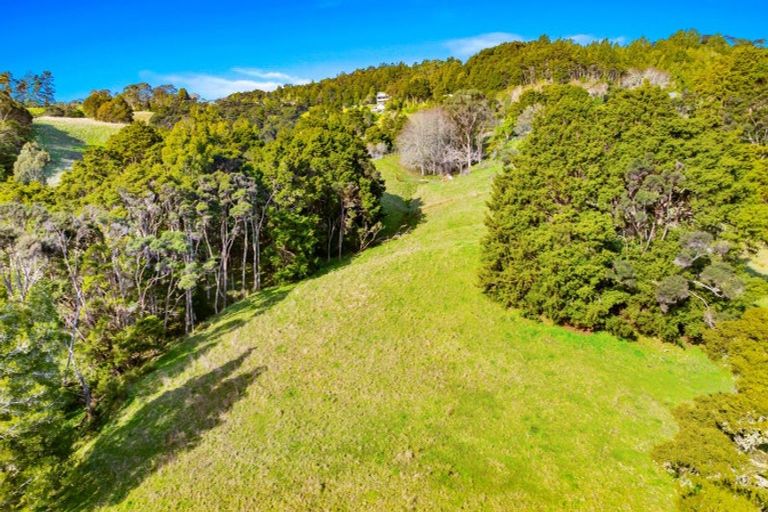 Photo of property in 125a Taylor Road, Waimauku, 0882