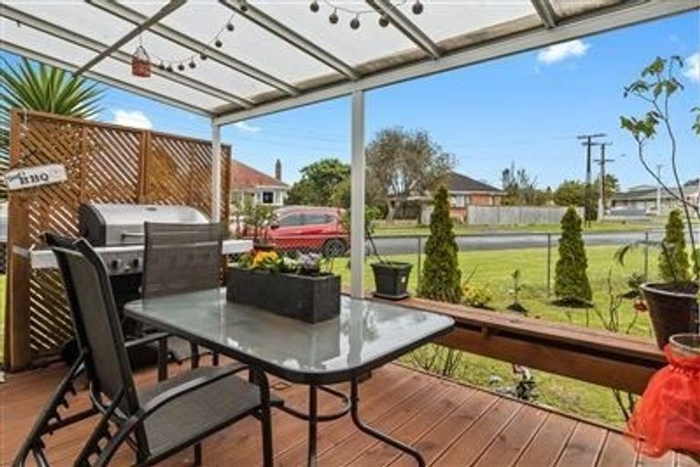 Photo of property in 6 Gordon Road, Papatoetoe, Auckland, 2025