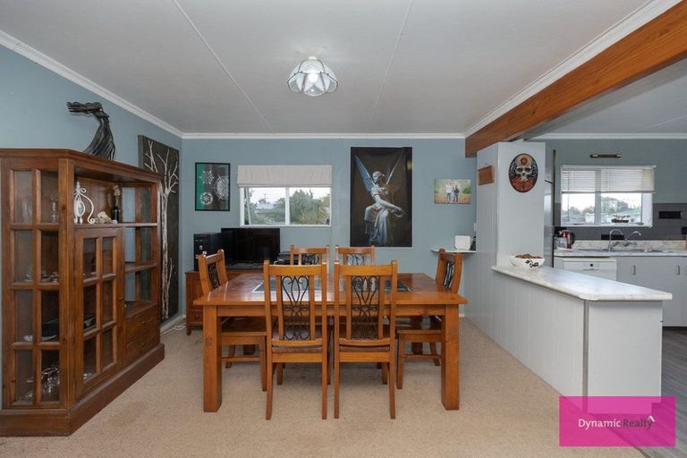 Photo of property in 9 Cemetery Road, Sanson, 4817