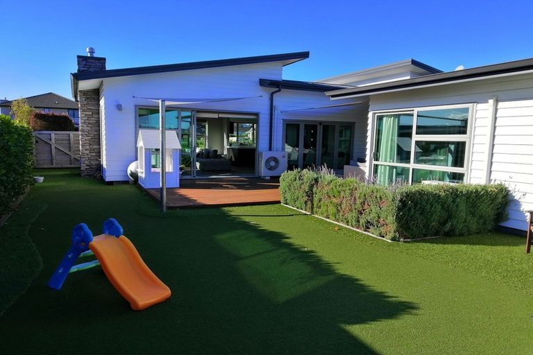 Photo of property in 17 Ernest Kemp Rise, Wharewaka, Taupo, 3330