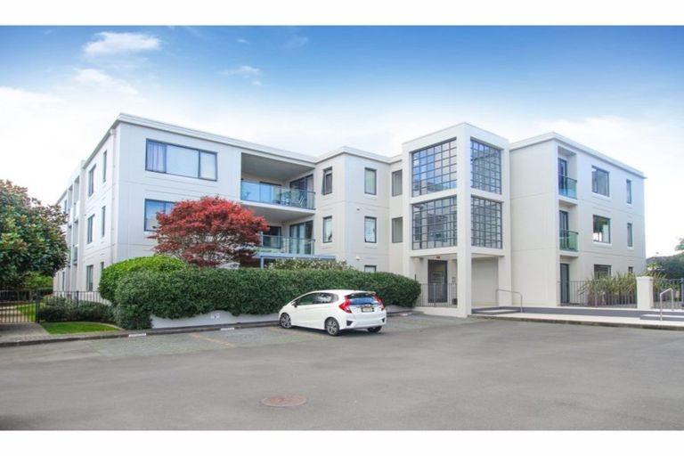 Photo of property in Prestige On Pupuke, 19/73 Anzac Street, Takapuna, Auckland, 0622