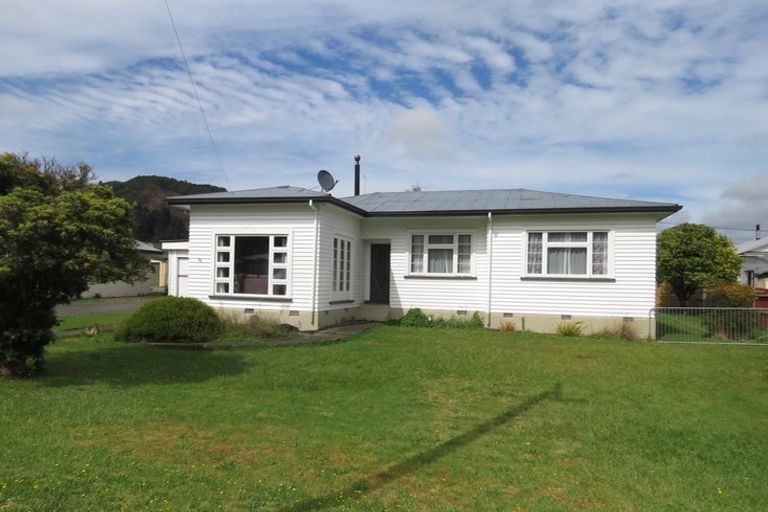 Photo of property in 74-76 Main Street, Reefton, 7830