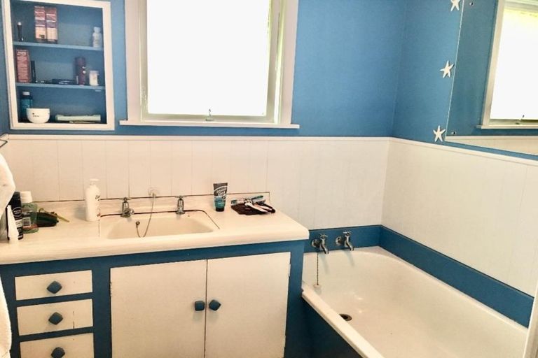 Photo of property in 35 Kilburn Street, Bishopdale, Christchurch, 8053