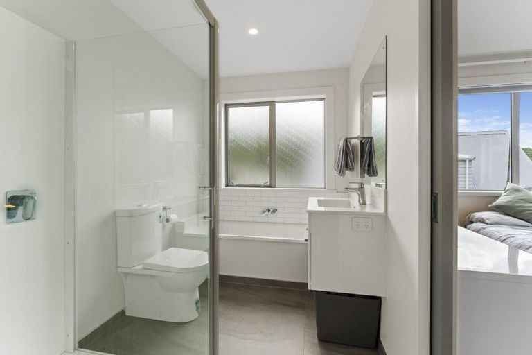 Photo of property in 10a Rarangi Way, Owhiro Bay, Wellington, 6023