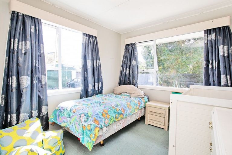 Photo of property in 38 Weka Street, Waikiwi, Invercargill, 9810