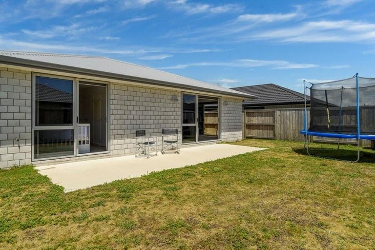 Photo of property in 37 Te Wharo Drive, Papamoa, 3118