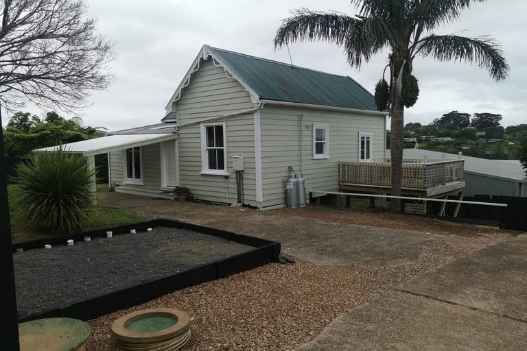 Photo of property in 6a Erua Road, Ostend, Waiheke Island, 1081