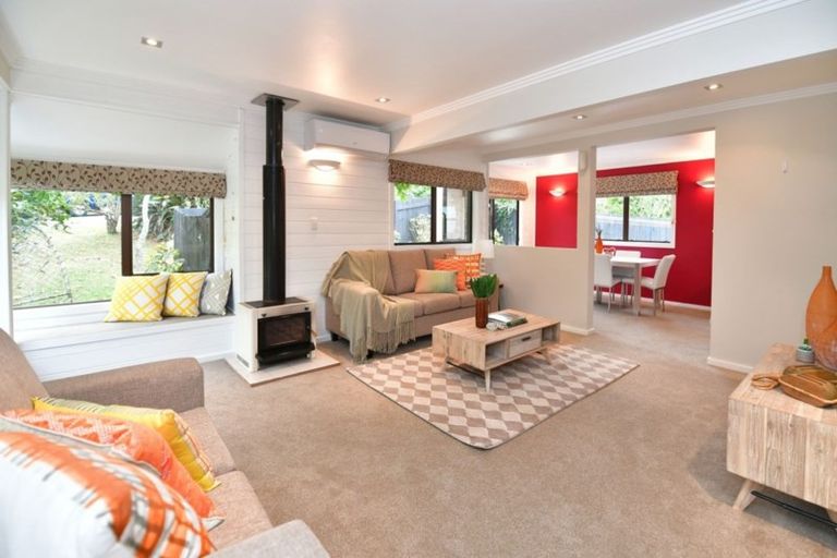 Photo of property in 53a Swann Beach Road, Stanmore Bay, Whangaparaoa, 0932