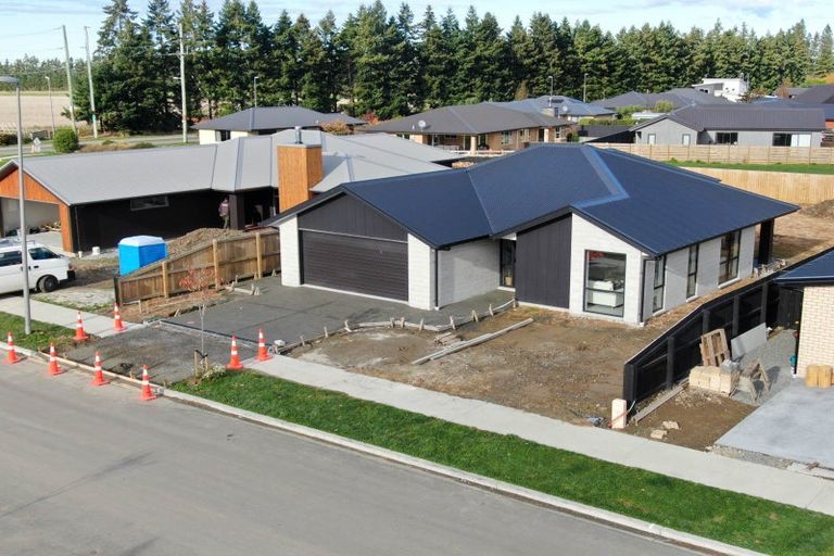 Photo of property in 5 Arrowsmith Drive, Clover Park, Auckland, 2019