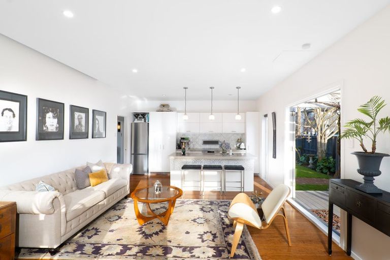 Photo of property in 21 Derby Street, St Albans, Christchurch, 8014