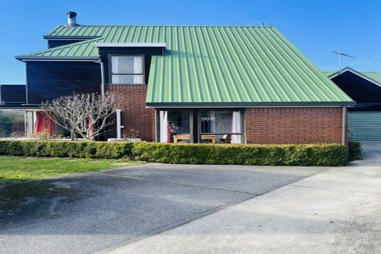 Photo of property in 1/35 Solway Avenue, Ilam, Christchurch, 8041