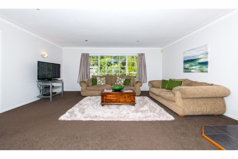 Photo of property in 24 Venus Place, Half Moon Bay, Auckland, 2012