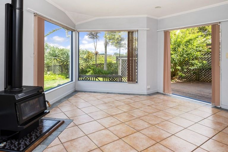 Photo of property in 12 Fremantle Place, Pakuranga Heights, Auckland, 2010