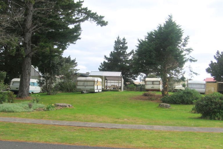Photo of property in 165 Waimaire Avenue, Matarangi, Whitianga, 3592