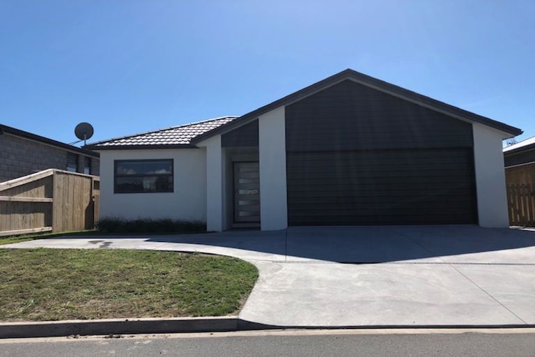 Photo of property in 34 Marion Crescent, Papamoa Beach, Papamoa, 3118