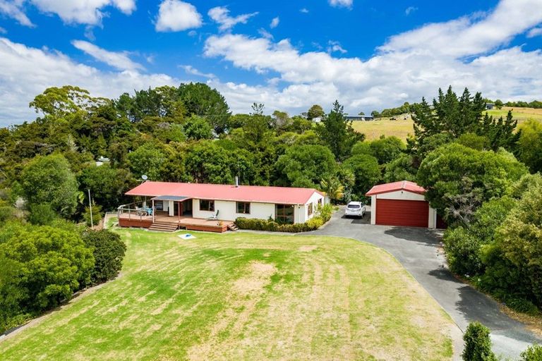 Photo of property in 1951 Cove Road, Mangawhai, Kaiwaka, 0573