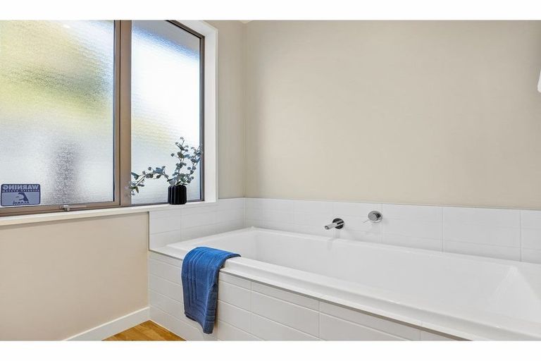 Photo of property in 42a Santa Rosa Avenue, Halswell, Christchurch, 8025