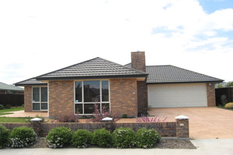 Photo of property in 12 Stark Place, Kaiapoi, 7630