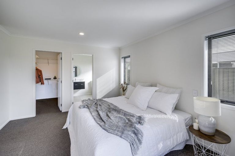 Photo of property in 16 Hikawera Drive, Frimley, Hastings, 4120