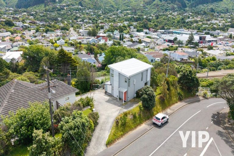 Photo of property in 35 Tawa Terrace, Tawa, Wellington, 5028