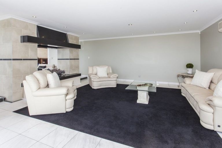 Photo of property in 80 Longhurst Terrace, Cashmere, Christchurch, 8022