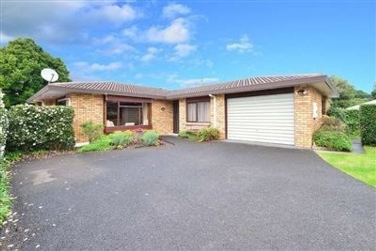 Photo of property in 1/32 Riverside Road, Orewa, 0931
