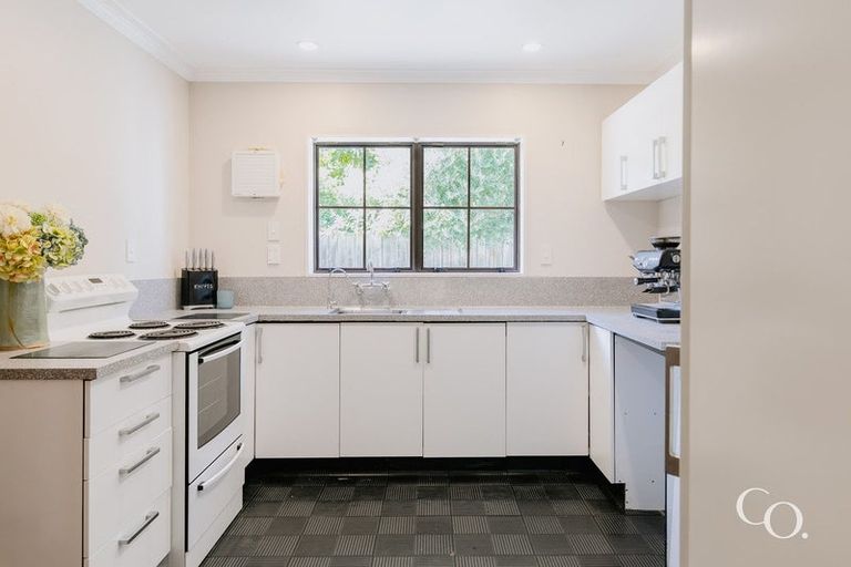 Photo of property in 2/409 Knight Street, Hastings, 4122