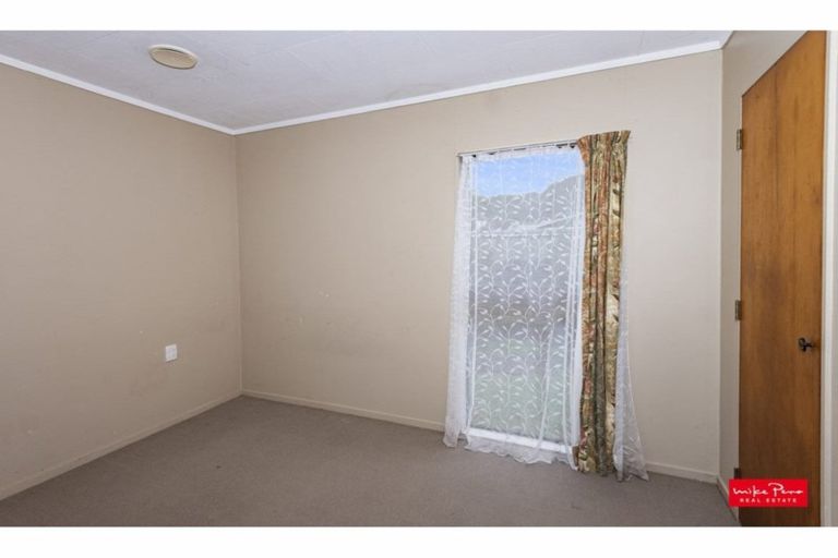 Photo of property in 1 Clark Street, Hikurangi, 0114
