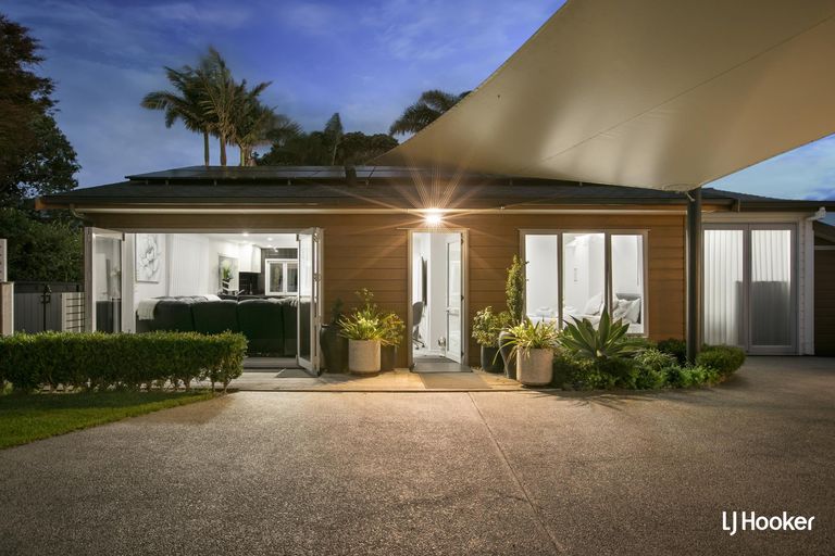 Photo of property in 19 Pio Road, Bowentown, Waihi Beach, 3177