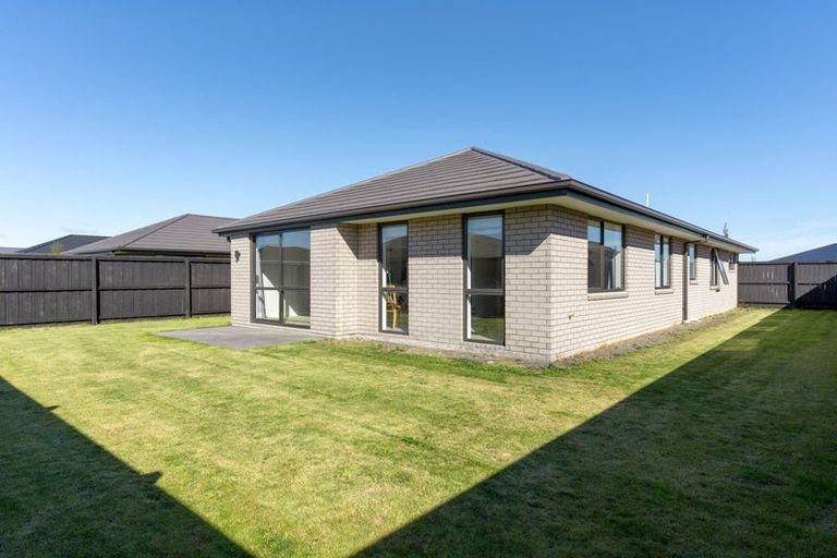 Photo of property in 187 Faringdon Boulevard, Rolleston, 7615