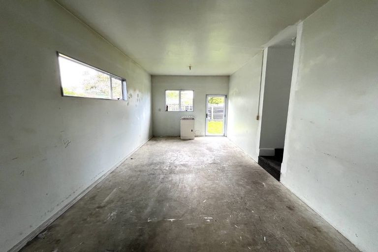 Photo of property in 15c Trevor Hosken Drive, Wiri, Auckland, 2104