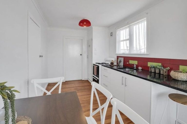 Photo of property in 33 Matipo Street, Castlecliff, Whanganui, 4501