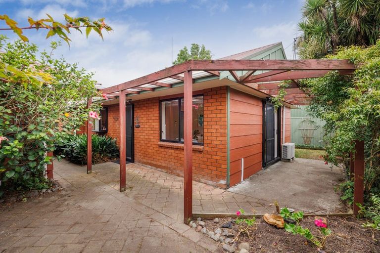 Photo of property in 27a Worcester Street, West End, Palmerston North, 4410