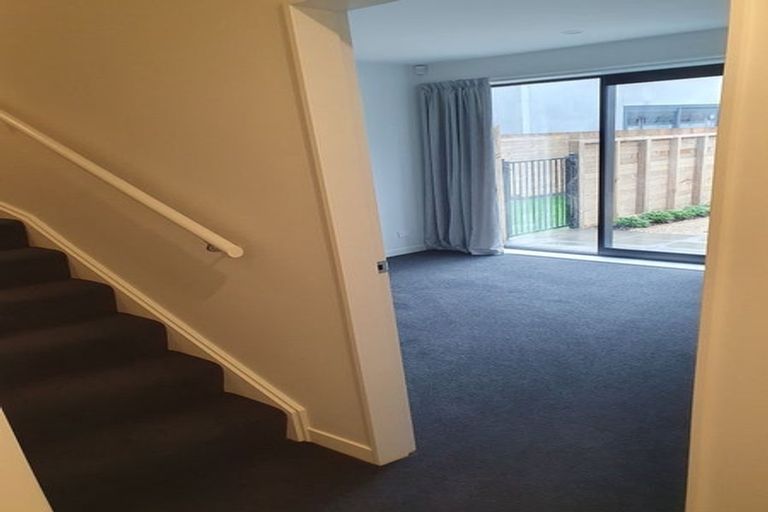Photo of property in 35 John Street, Stokes Valley, Lower Hutt, 5019
