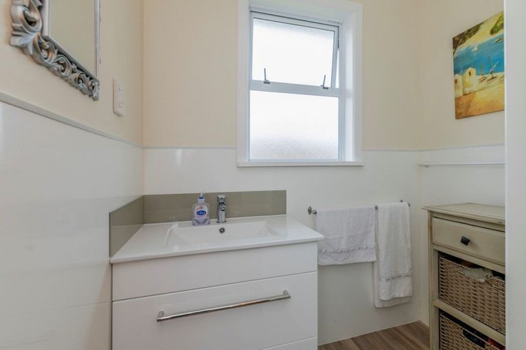 Photo of property in 51 Duke Street, Levin, 5510