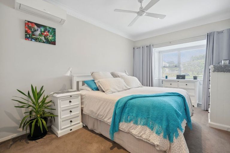 Photo of property in 86 Bracken Road, Paparangi, Wellington, 6037