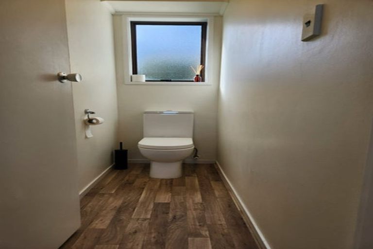 Photo of property in 87 Solar Road, Glen Eden, Auckland, 0602