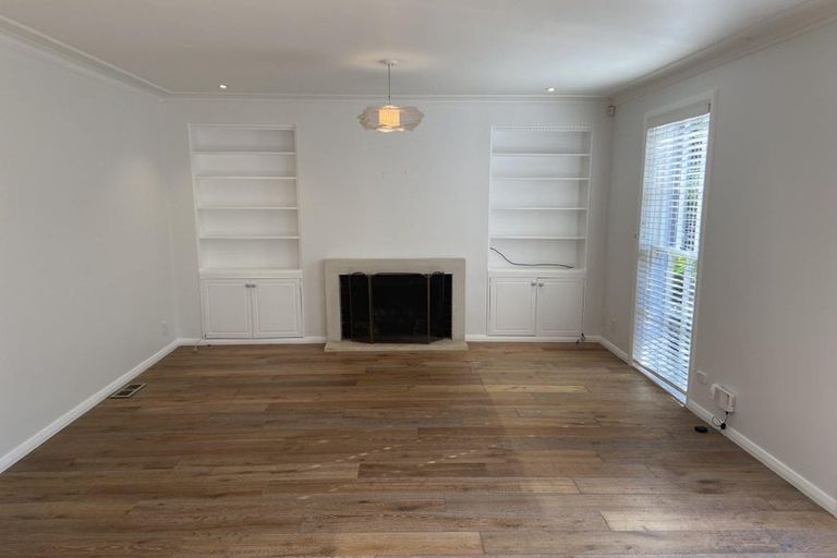 Photo of property in 2 Saint Leonards Road, Hauraki, Auckland, 0622